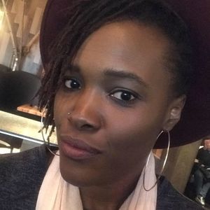 Meet your Posher, Leslie